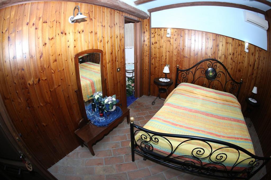 Agriturismo Monte Due Torri Genzano di Roma Ngoại thất bức ảnh
